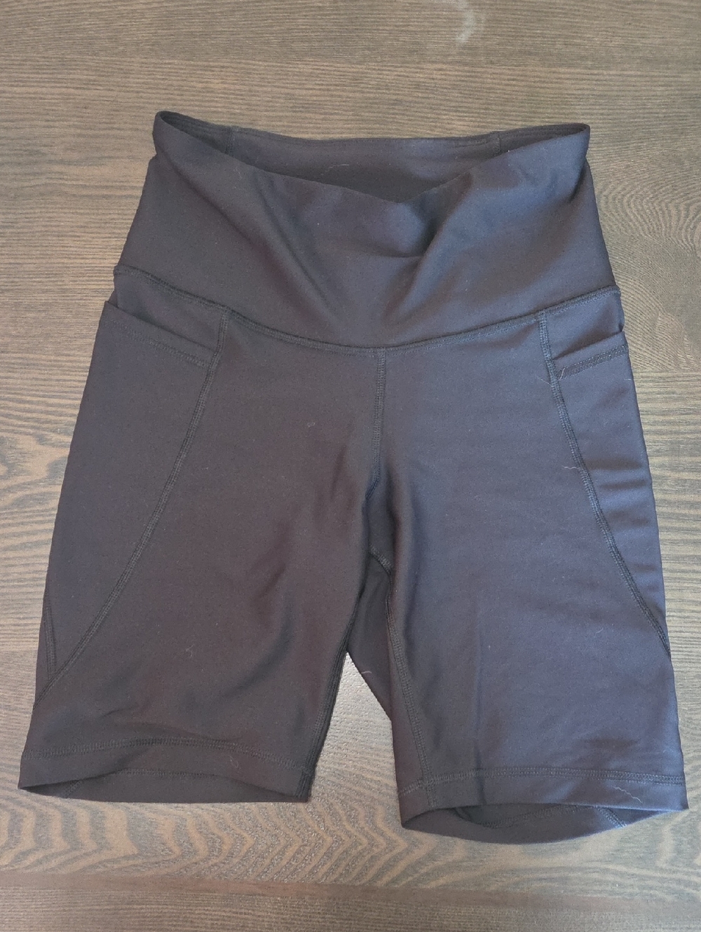 Old Navy Black High-Rise Bike Shorts with Side Pockets